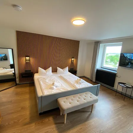 Zum Goldenen Schiff - Lehmzimmer Erde Hotel *